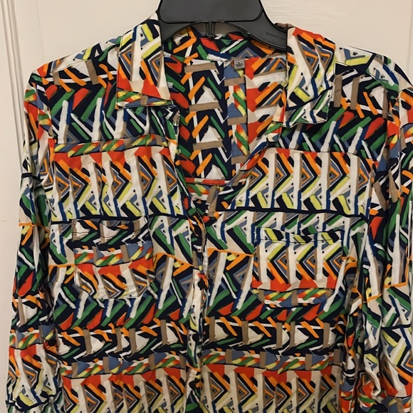 Unbranded button down shirt, pockets in front, colorful design, size L - Picture 2 of 7